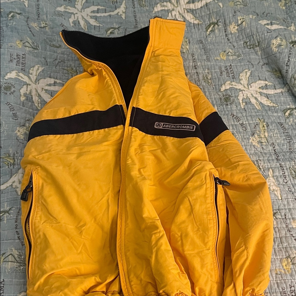 2000’s Reversible A&F Jacket/Fleece - Picture 2 of 9